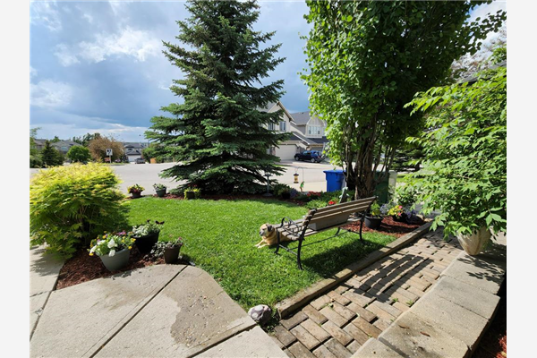 4 Crestridge Way SW, Calgary