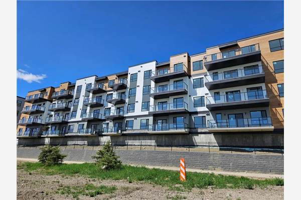 42 Cranbrook Gardens SE, Calgary