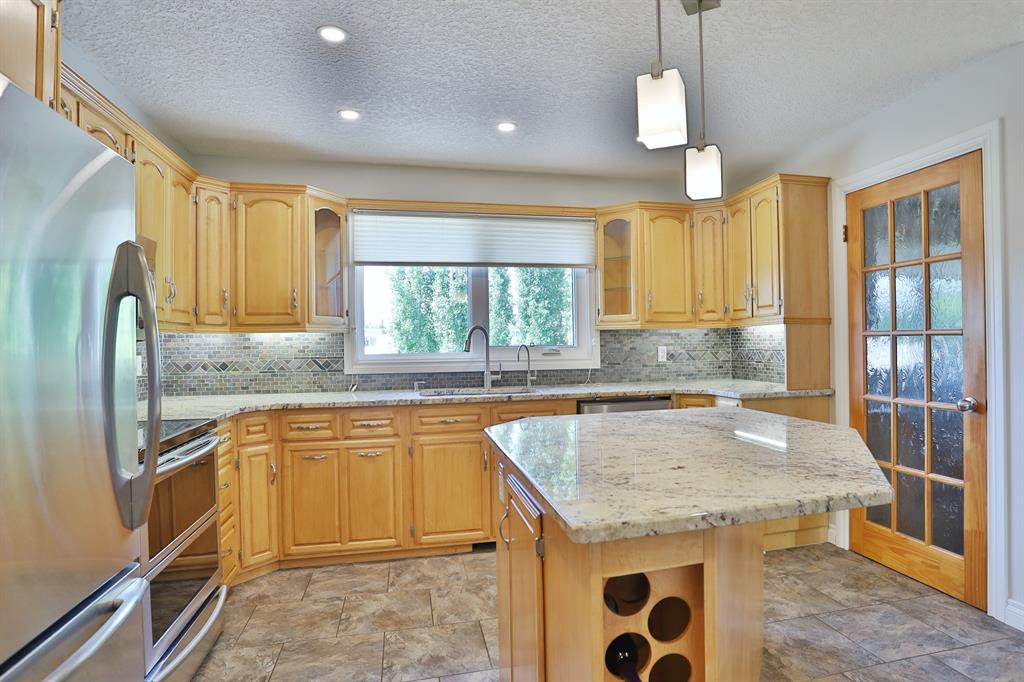 Listing A2050956 - Large Photo # 14