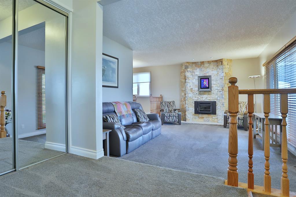 Listing A2050956 - Large Photo # 2