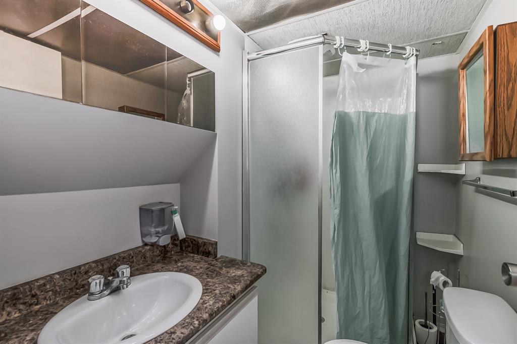 Listing A2051093 - Large Photo # 18
