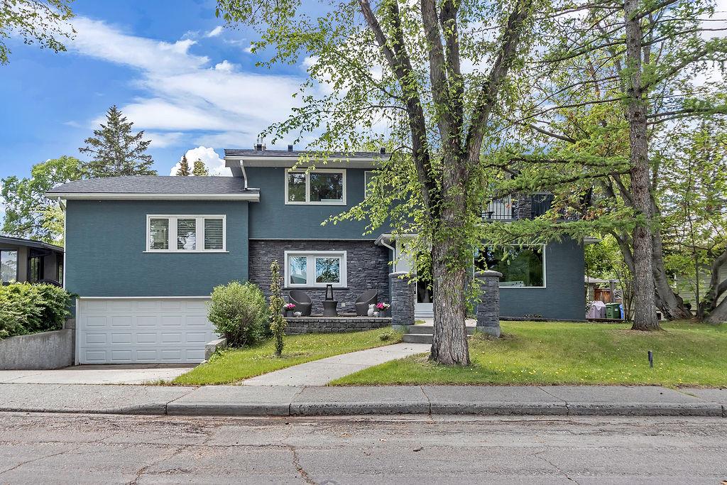 Listing A2051241 - Large Photo # 1