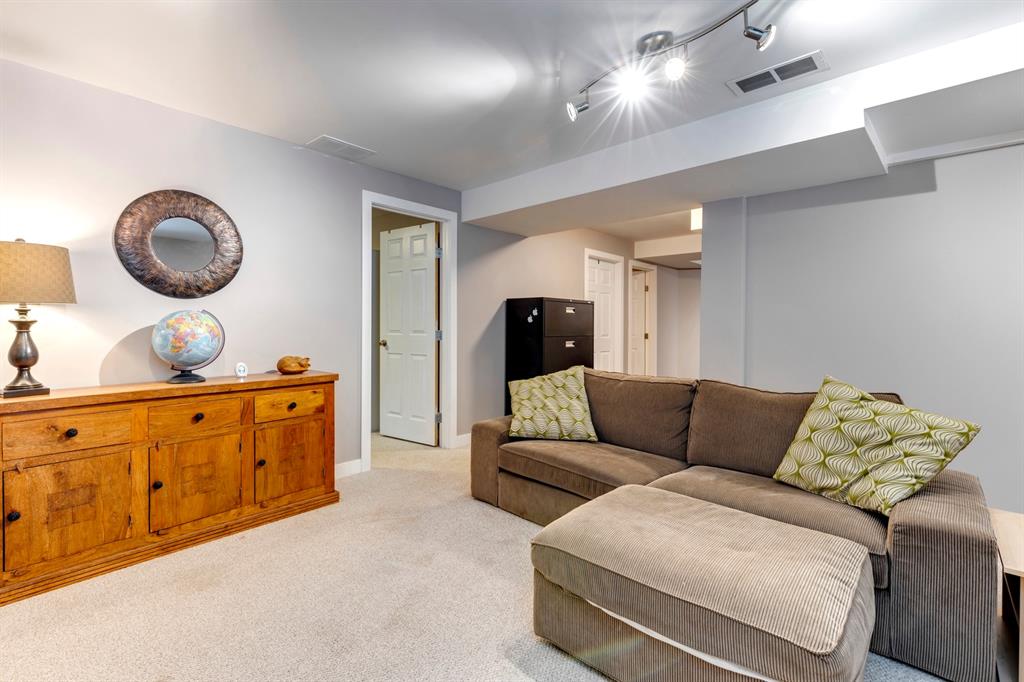 Listing A2051510 - Large Photo # 39
