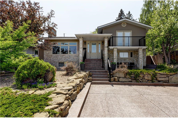 119 Wildwood Drive SW, Calgary