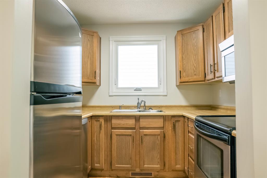 Listing A2051653 - Large Photo # 6
