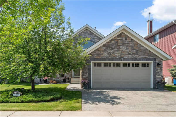1007 Bayside Drive SW, Airdrie