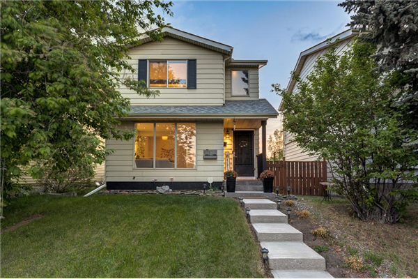 975 Erin Woods Drive SE, Calgary