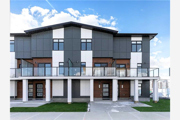 817 81 Street SW, Calgary
