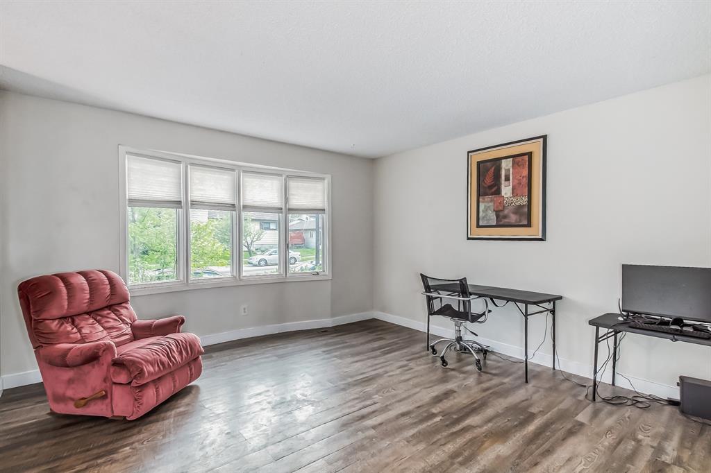 Listing A2052147 - Large Photo # 4