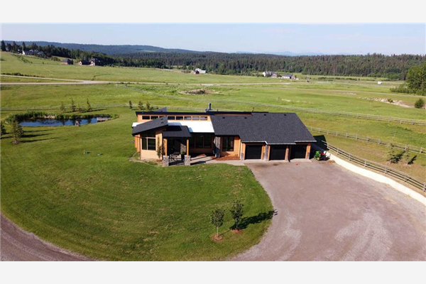 252150 2157 Drive W, Rural Foothills County