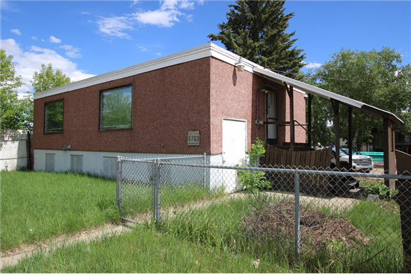 5703 Kerry Wood Drive, Red Deer