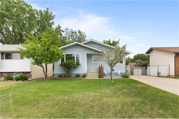 414 Main Street S, Redcliff