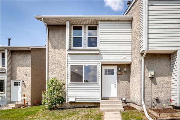 700 Allen Street SE, Airdrie