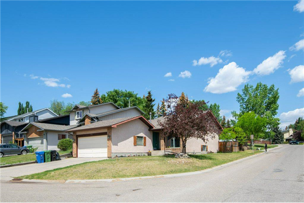 503 Ranchridge Court NW, Calgary