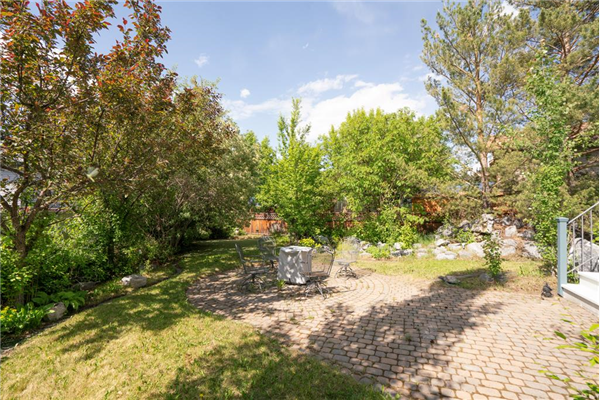 28 Sunridge Close NW, Airdrie