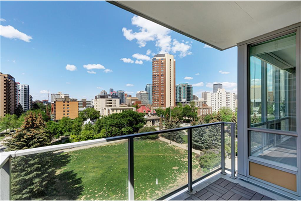 626 14 Avenue SW, Calgary