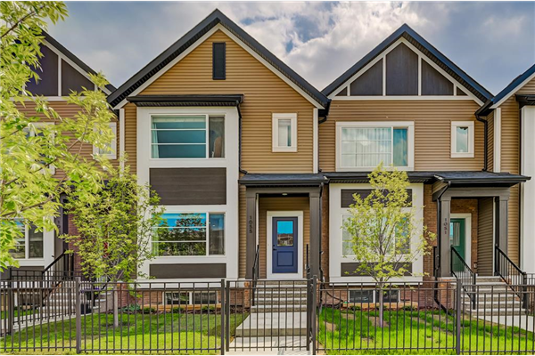 1055 Lanark Boulevard SE, Airdrie