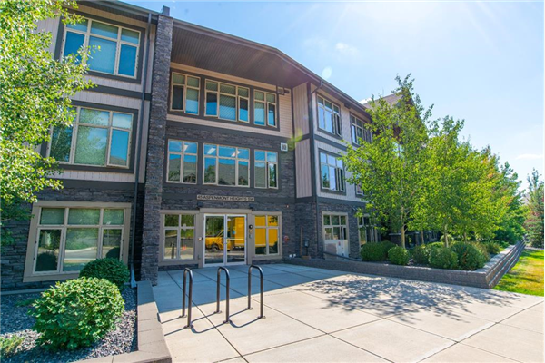 45 Aspenmont Heights SW, Calgary