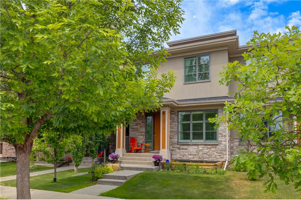 2204 Bowness Road NW, Calgary