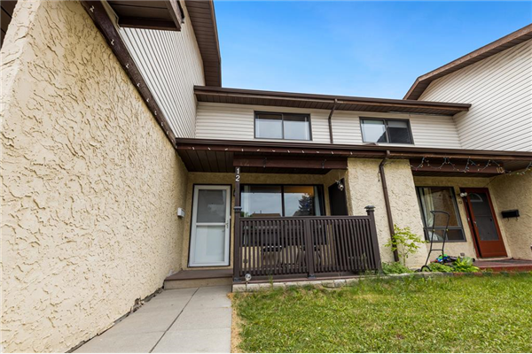 12 Ranchlands Place NW, Calgary