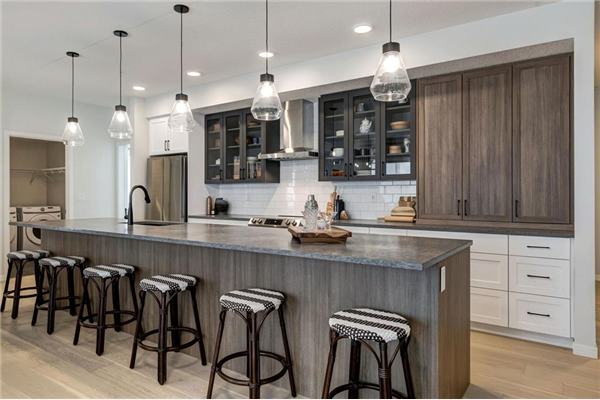 33 Carringham Gate NW, Calgary