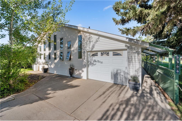 4426 46 Avenue, Olds