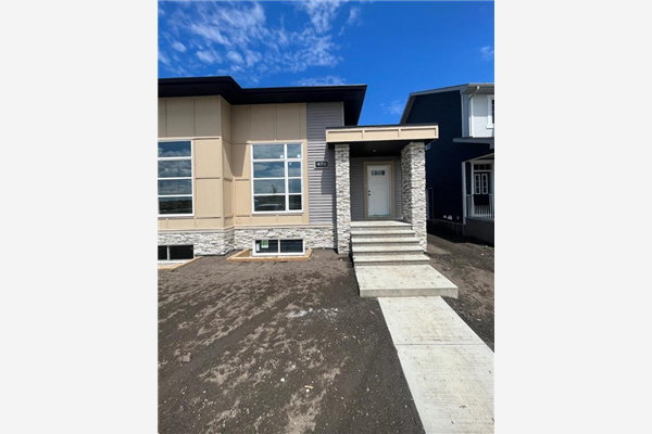 472 Reynolds Avenue SW, Airdrie