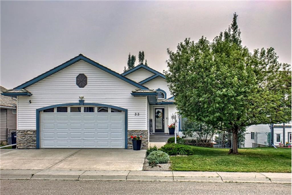 33 Strathmore Lakes Way, Strathmore