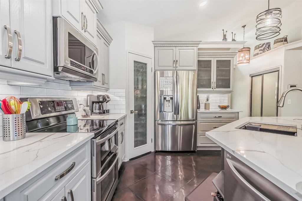 Listing A2066064 - Large Photo # 7