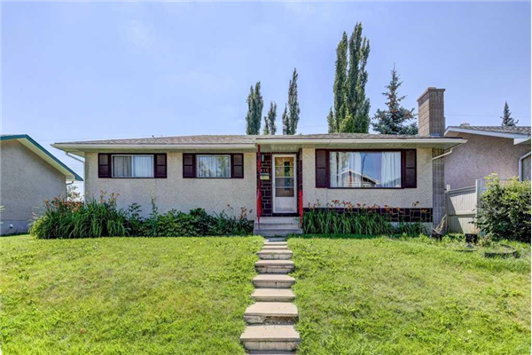 7611 34 Avenue NW, Calgary