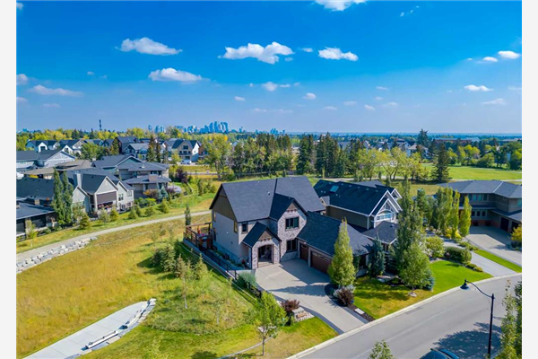 24 Mary Dover Drive SW, Calgary