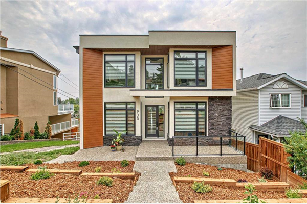 935 Drury Avenue NE, Calgary