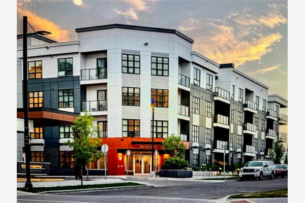 383 Smith Street NW, Calgary