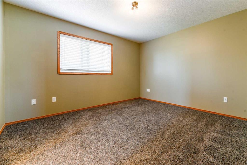 Listing A2068193 - Large Photo # 32
