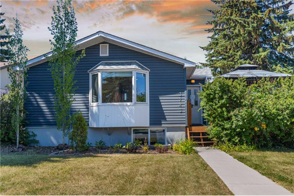 3143 45 Street SW, Calgary