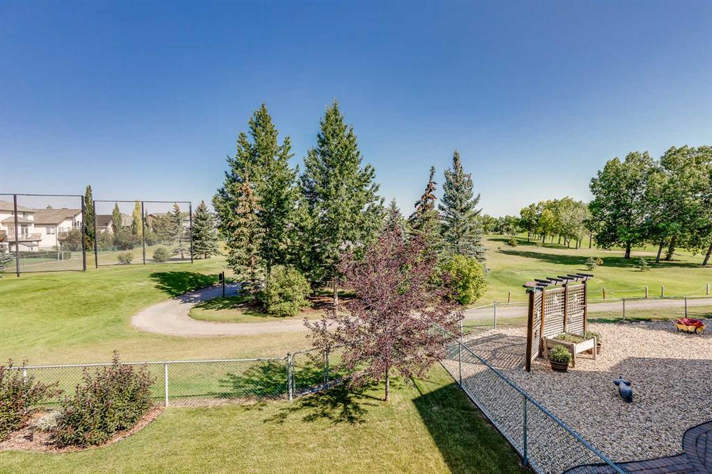 418 Fairways Mews NW