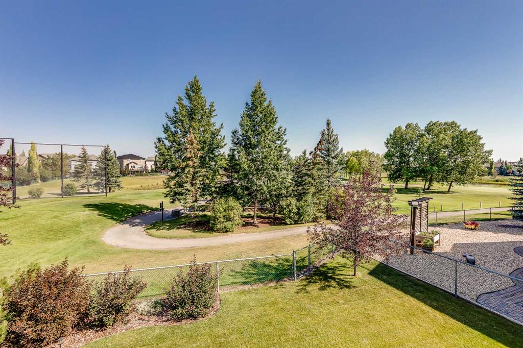 418 Fairways Mews NW