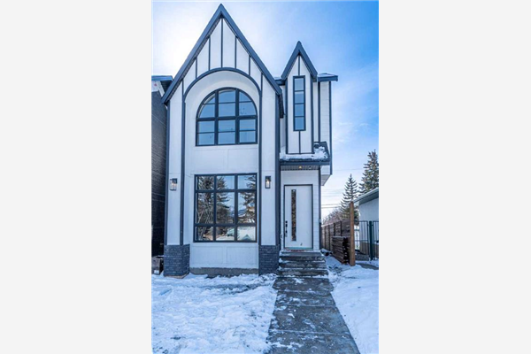 4511 35 Avenue SW, Calgary