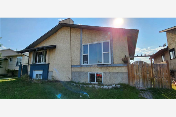 65-67 Falbury Crescent NE, Calgary