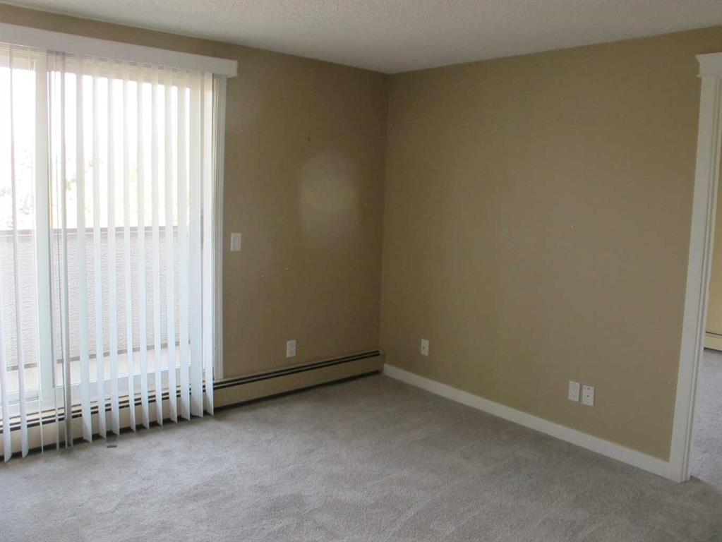 280 Banister Drive, #302