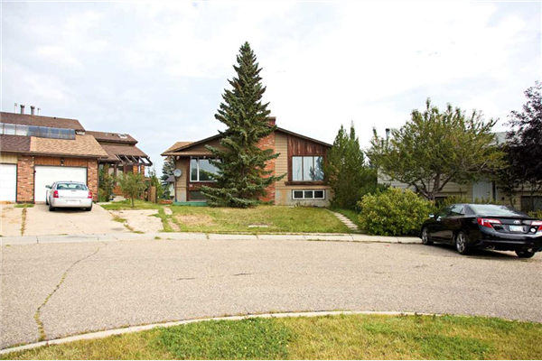 55 Beaconsfield Crescent NW, Calgary
