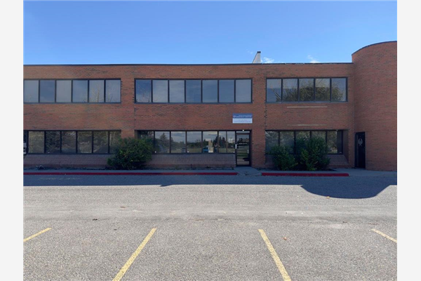 1715 27 Avenue NE, Calgary