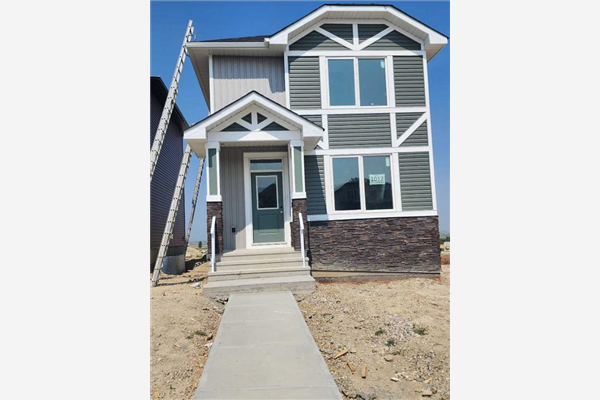 1012 Iron Landing Way, Crossfield