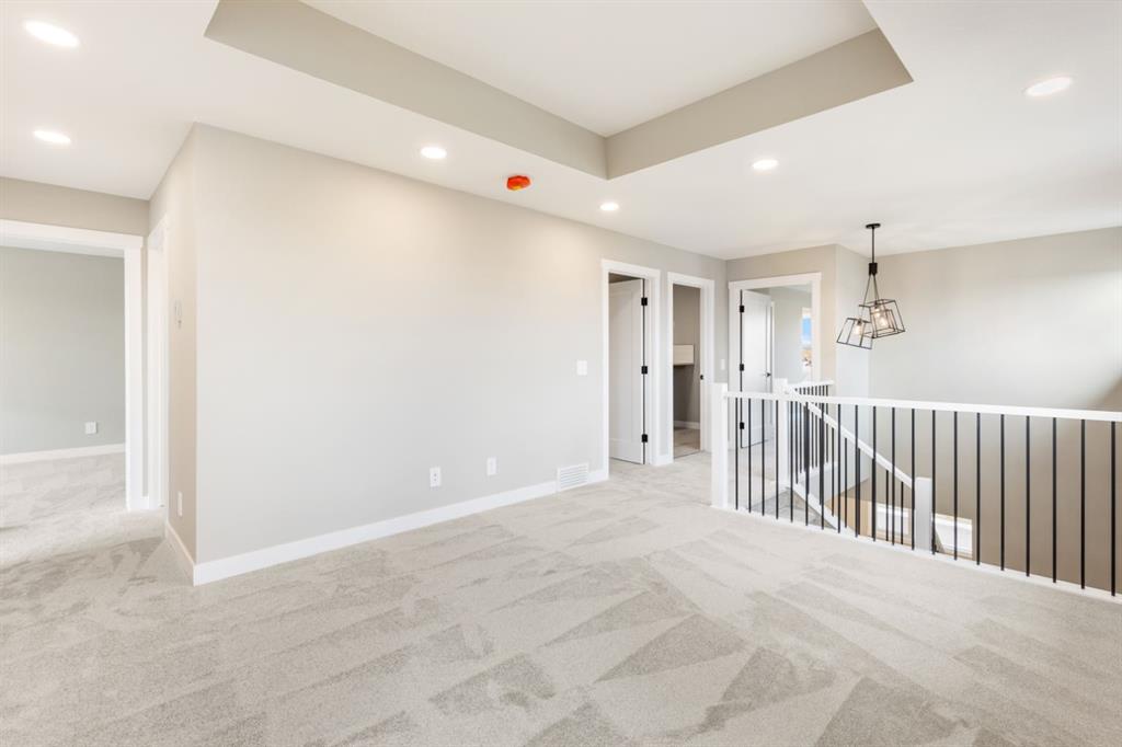 231 kinniburgh Loop