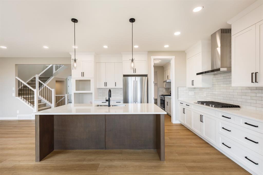 231 kinniburgh Loop