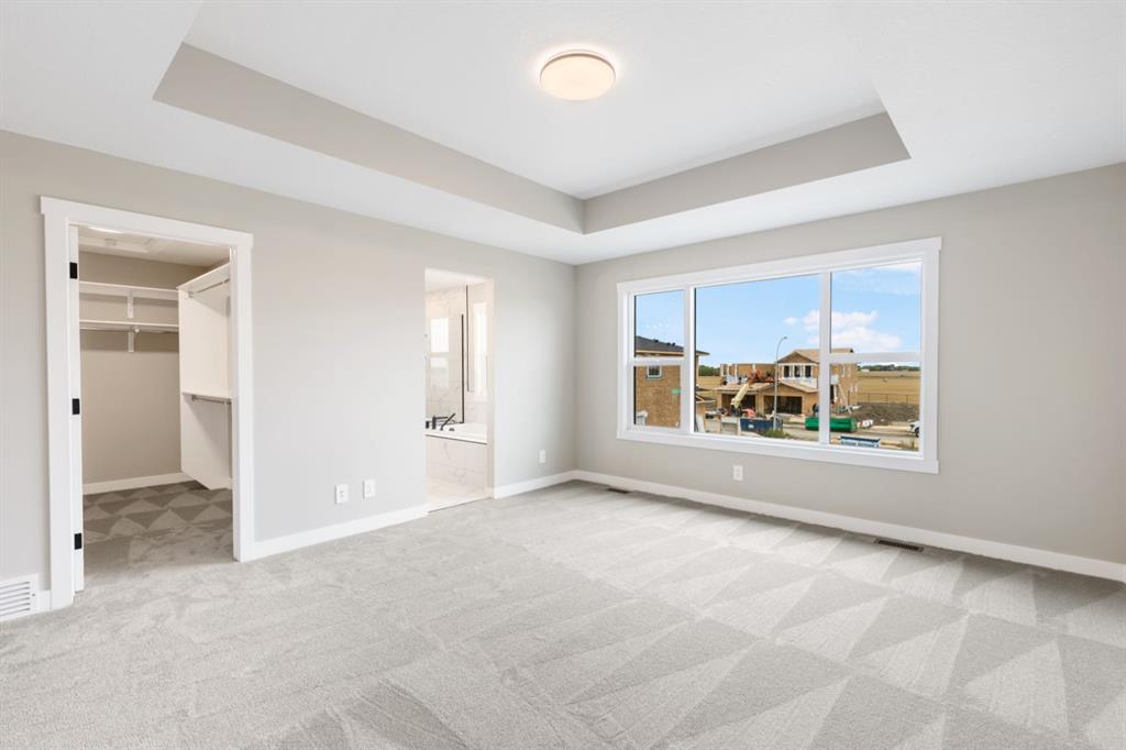 231 kinniburgh Loop