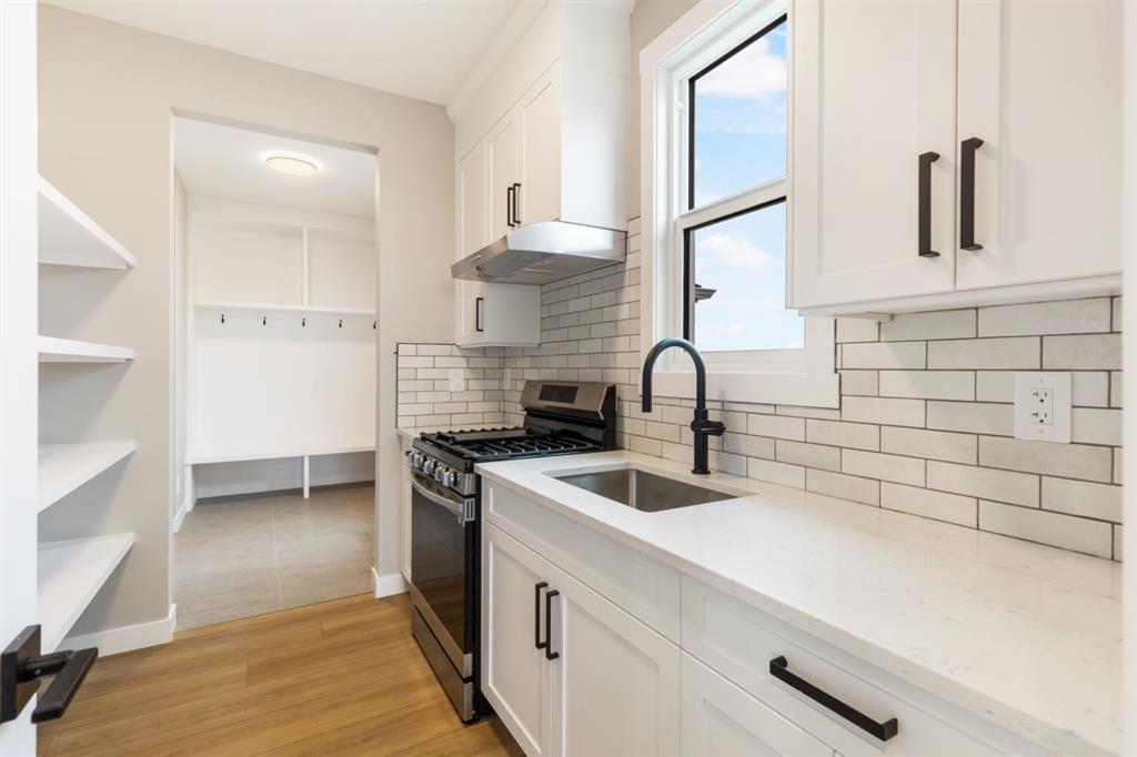 231 kinniburgh Loop