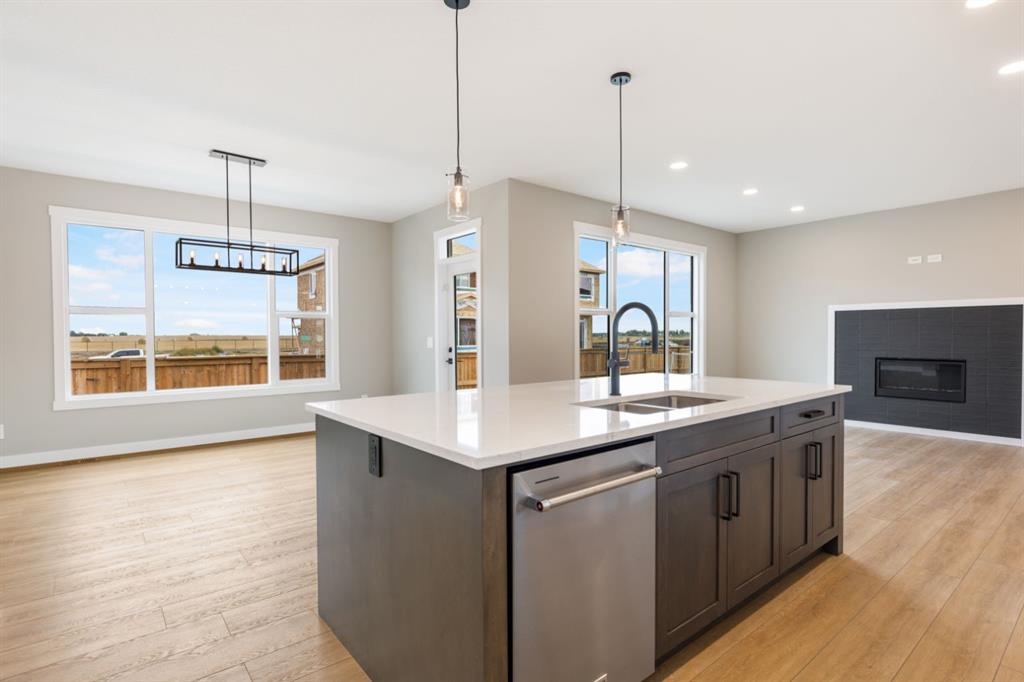231 kinniburgh Loop