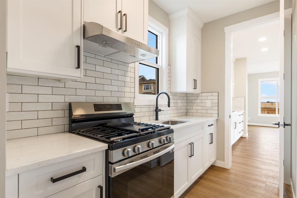 231 kinniburgh Loop