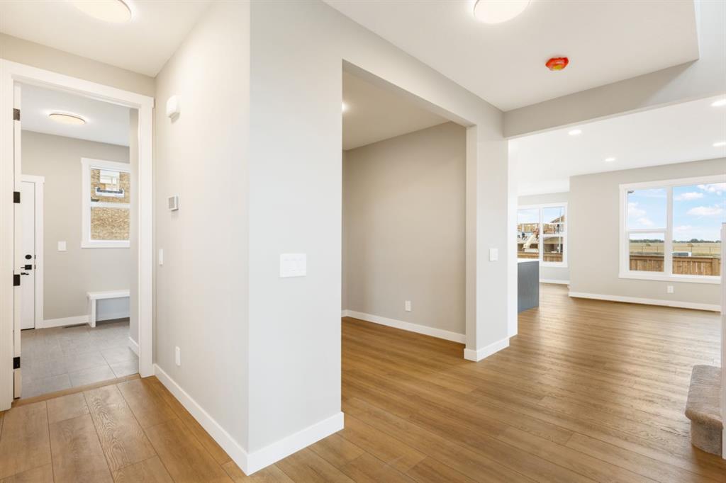 231 kinniburgh Loop